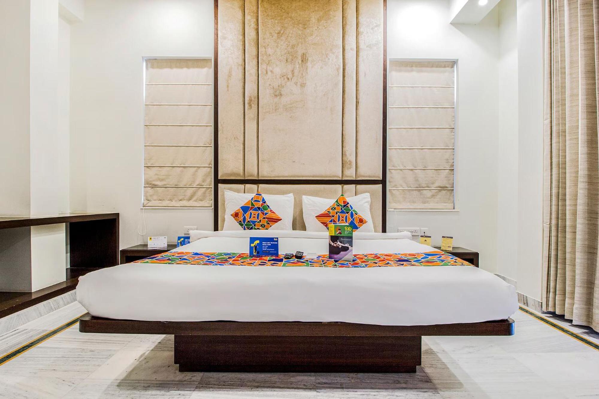 Fabhotel Jaipur Villa Exterior photo